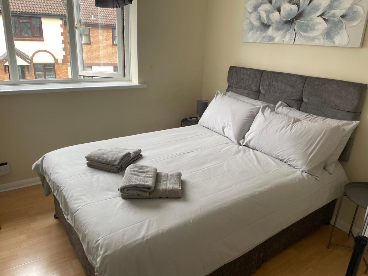 The Swallows Popular Location 3 Bedroom House Free Wi-Fi And Sky Tv In All Rooms Rough Close ภายนอก รูปภาพ